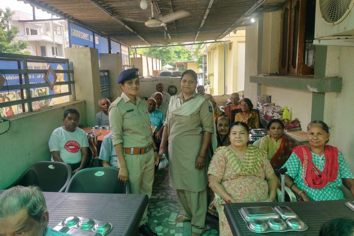 Rakshabandhan Celebration with Senior Citizens